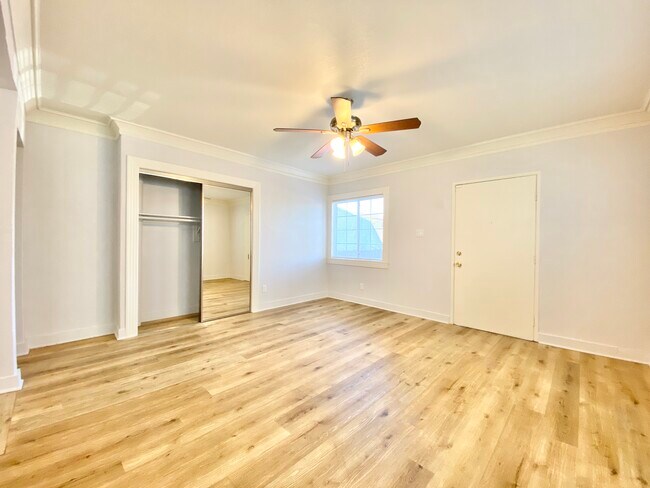 Foto del edificio - 1234 Rolland Curtis Plz