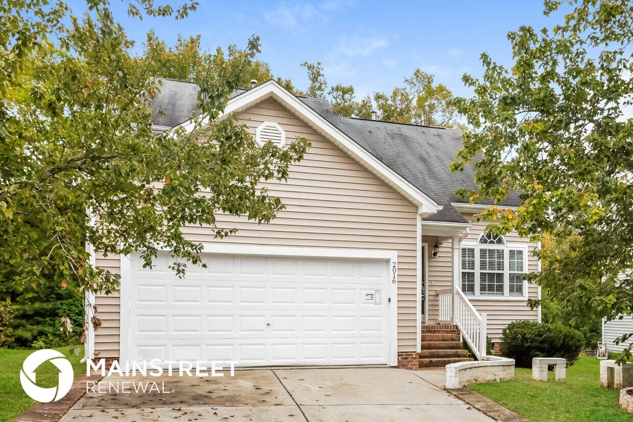 Foto principal - 2016 Spring Creek Dr
