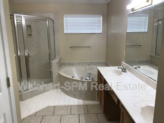 Building Photo - 5616 Autumn Valley Dr
