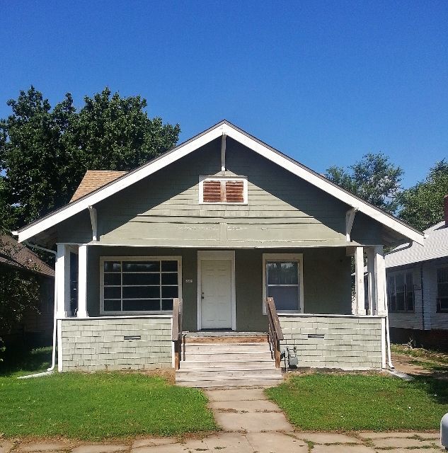 Primary Photo - 222 S Phillips