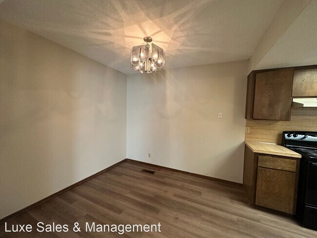 Building Photo - 2 br, 2 bath House - 8304 NW 8th Street