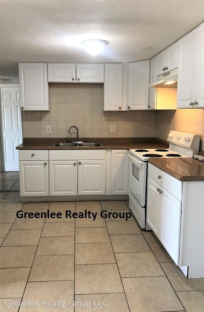 Building Photo - 2 br, 1 bath House - 3436 Devonshire Dr