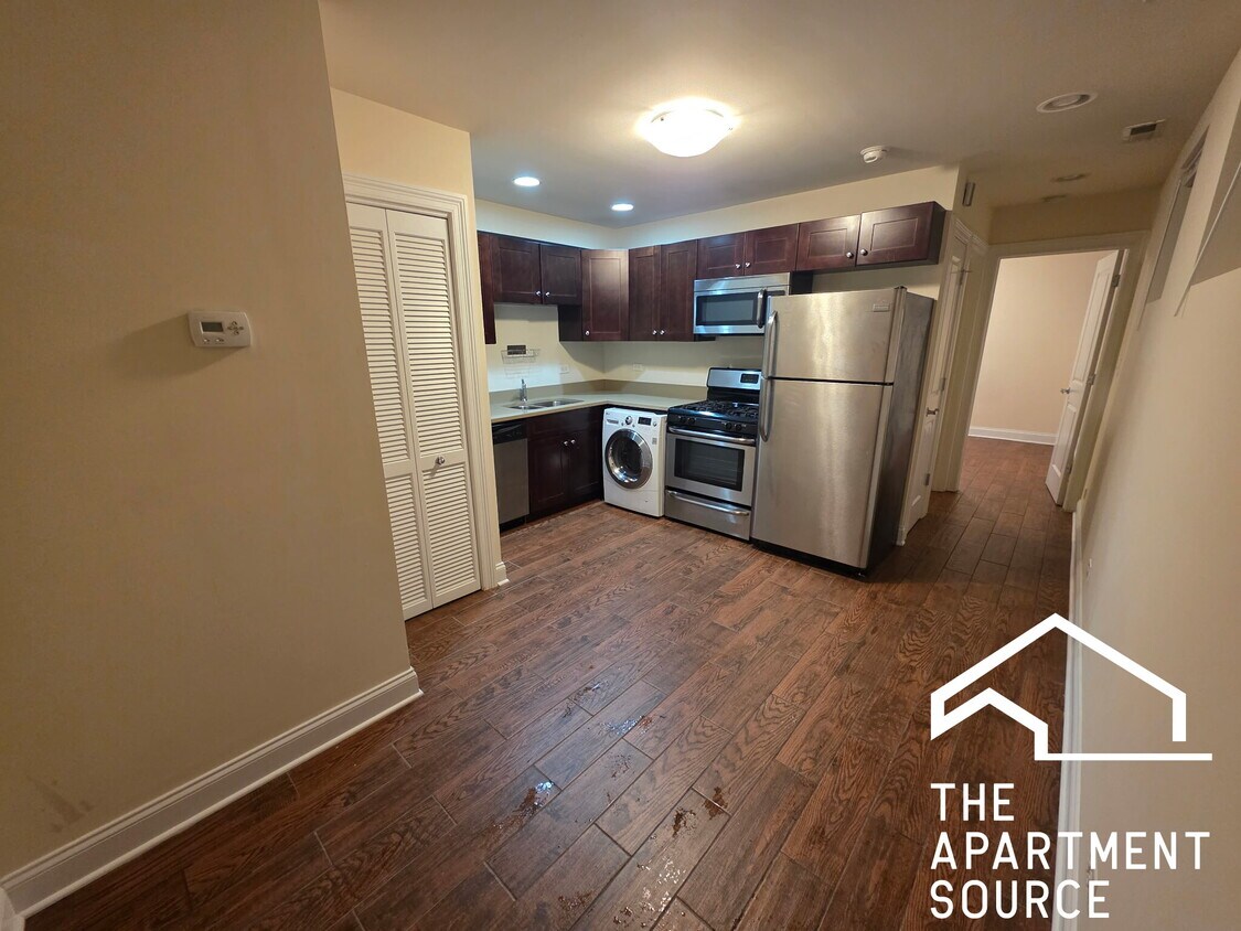Foto principal - 642 W Deming Pl