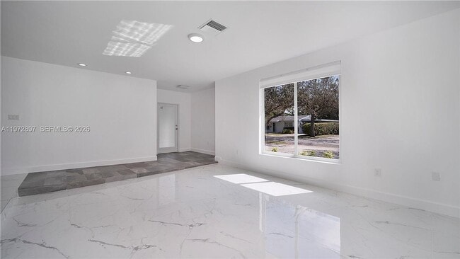 Building Photo - 11690 SW 81st Rd