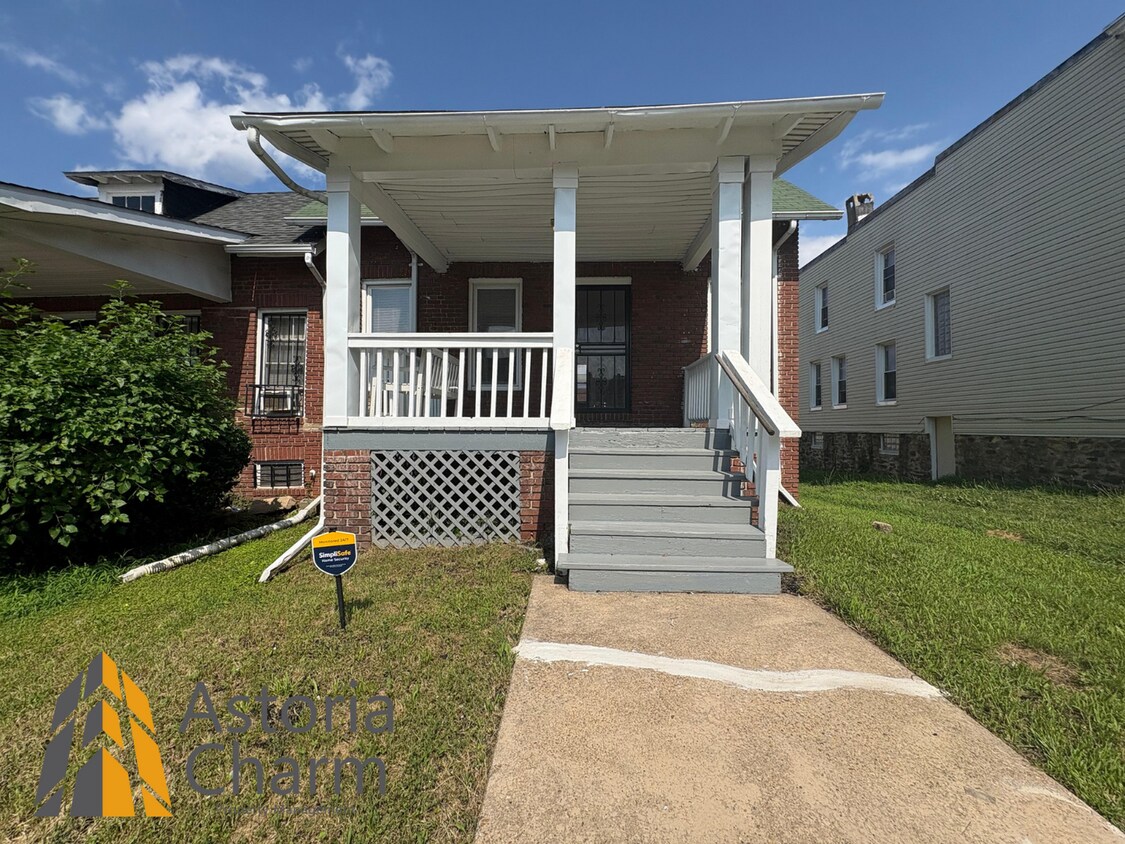 Primary Photo - 3-Bedroom Home with Fireplace, Fenced Yard...