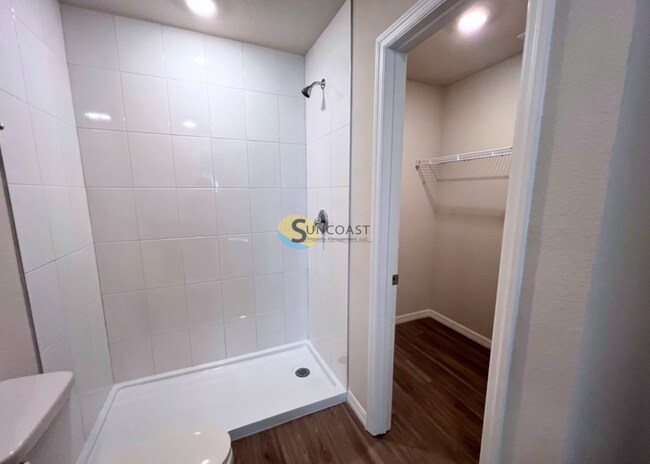 Foto del edificio - 6438 Sweetbay Ln