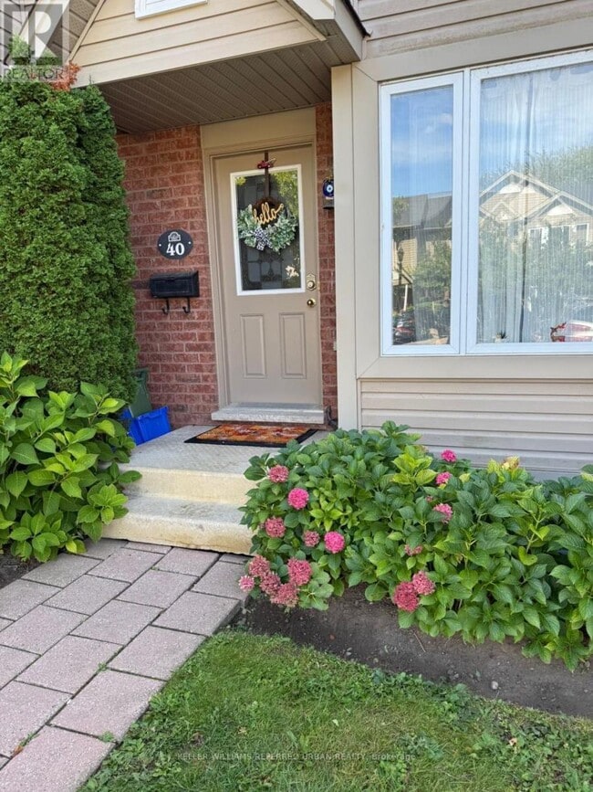 Building Photo - 780-780 Fanshawe Park Rd E