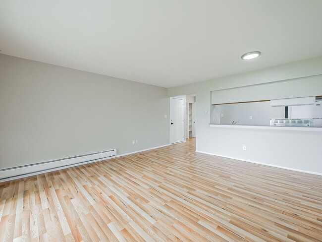 Building Photo - 1490 Nancywood Dr