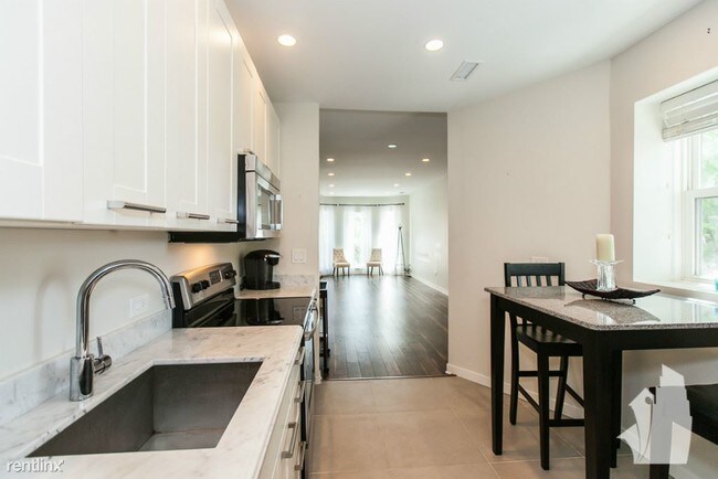 Foto del edificio - 3462 N Sheffield Ave