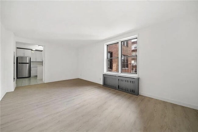 Building Photo - 1213 Avenue Z