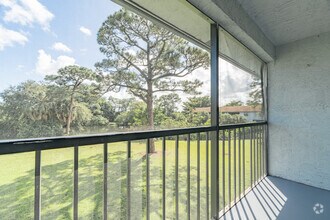 3BR, 2BA - 1,200SF - Lake Arjaro Apartments