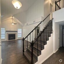 Building Photo - 449 Harris St
