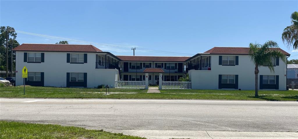 Foto principal - 955 Knox McRae Dr