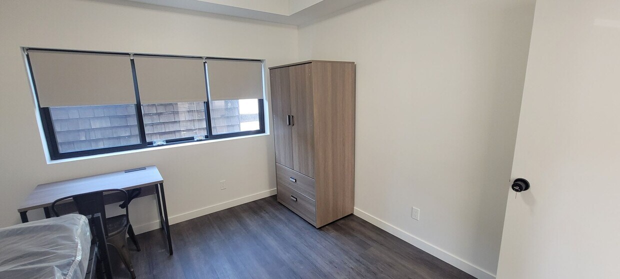 Foto principal - Single Bed- Available Newly Renovated Buil...