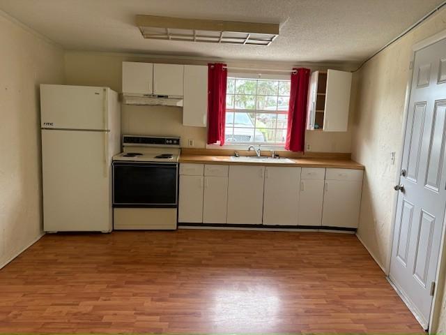 Building Photo - 2135 E Camp N Comfort Ln