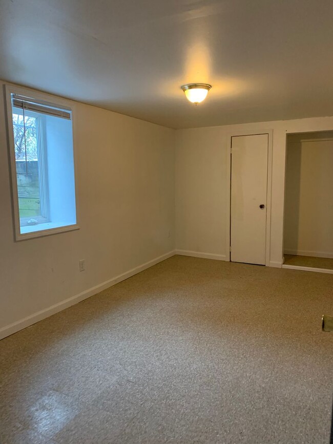 Building Photo - Beautiful 6 bedroom house in Minneapolis!!