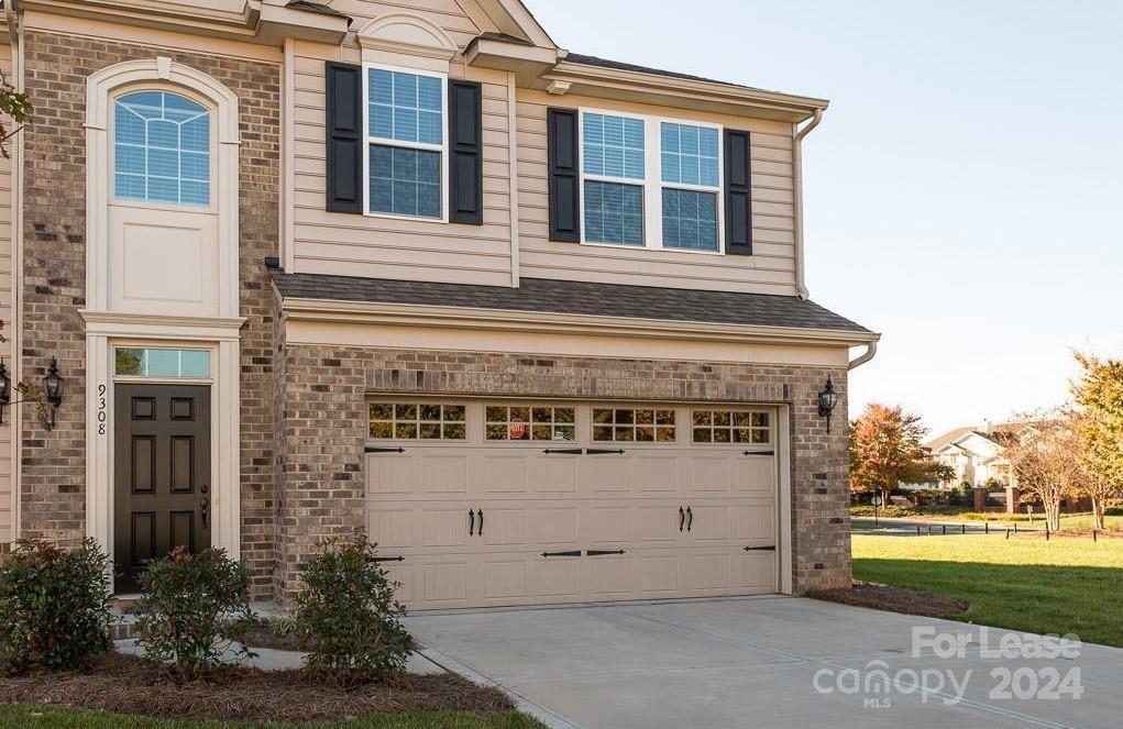 Foto principal - 9308 Alice McGinn Drive