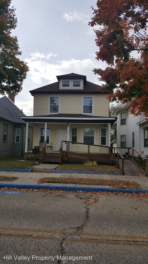 Primary Photo - 929 S 5th St