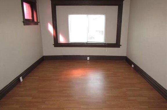 Foto del edificio - 4242 Dewey Ave
