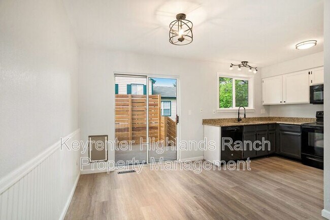 Foto del edificio - 8362 White Cloud St
