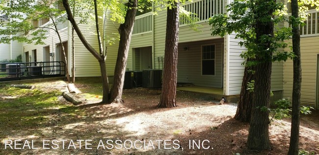Building Photo - 2 br, 2 bath House - 130 Kingsbury Drive