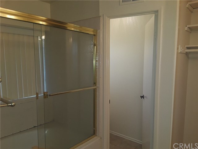 Foto del edificio - 2 Ash Creek Ln