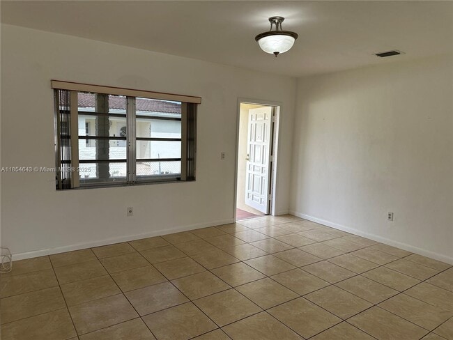 Foto del edificio - 3515 SW 5th St