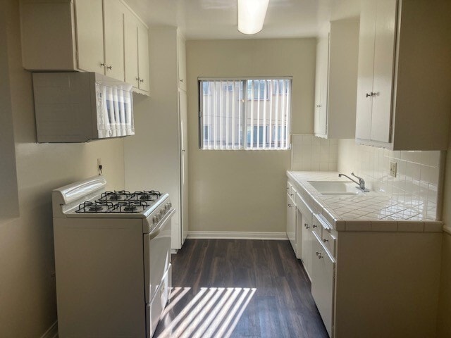 Building Photo - 241 E. Alameda Ave