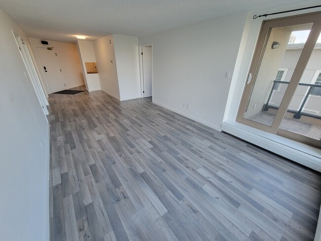 Building Photo - 10149 Saskatchewan Dr NW