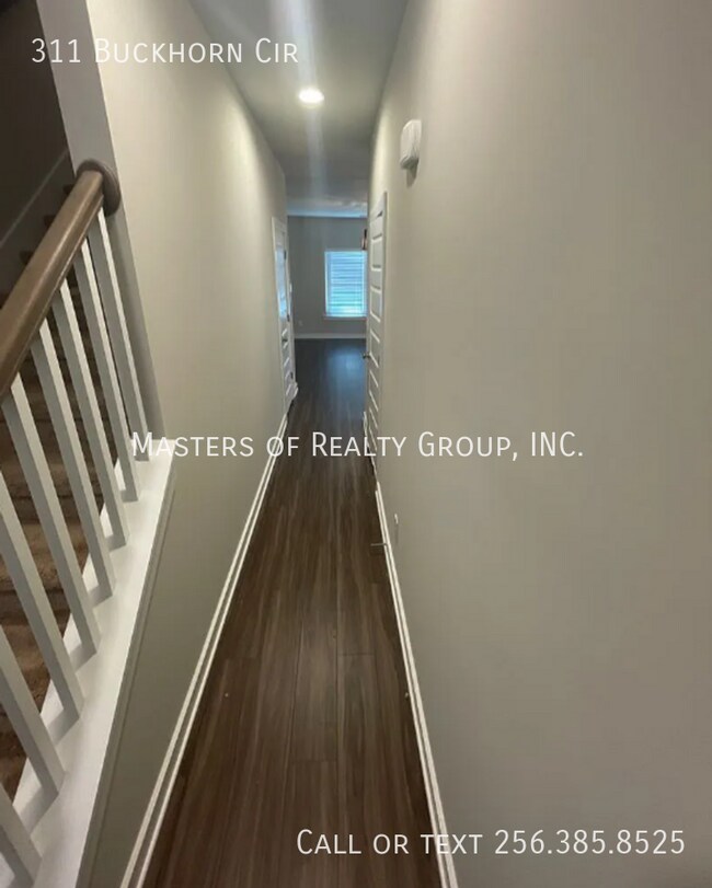 Foto del edificio - 311 Buckhorn Cir