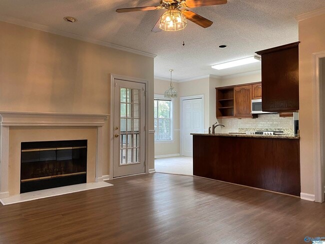 Foto del edificio - 524 SW Sussex Dr