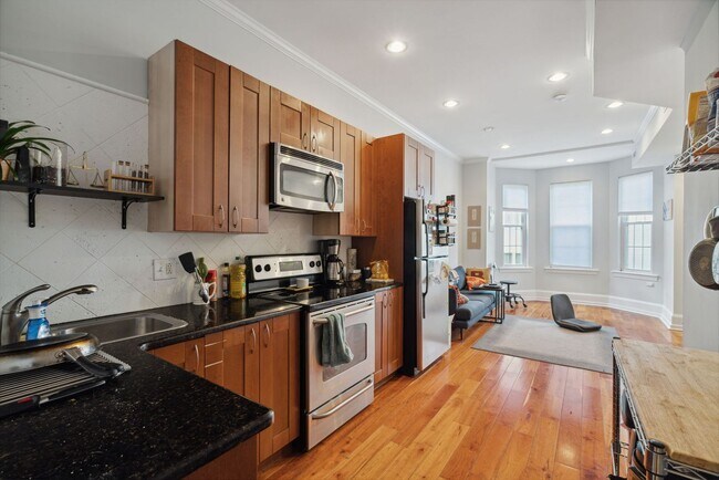 Foto del edificio - 3009 W Girard Ave