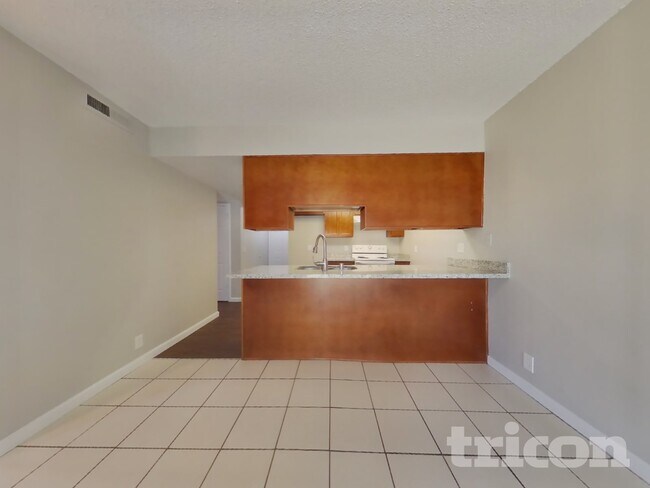 Building Photo - 1109 Nadene Dr
