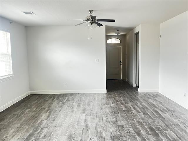 Foto del edificio - 6032 Dandelion Dr