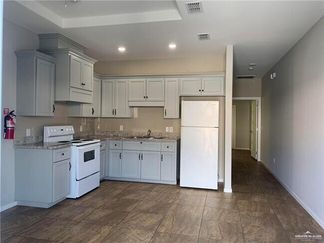 Foto del edificio - 3300 N Moorefield Rd