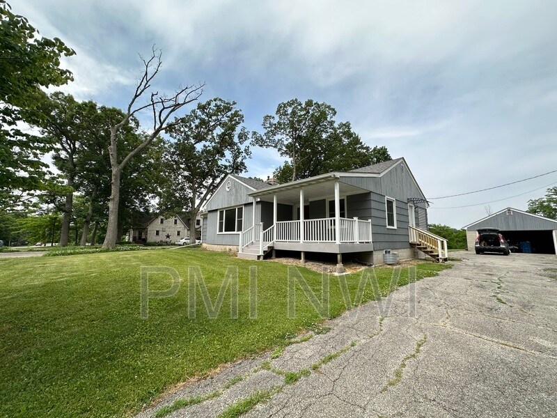 12920 Cedar Lake Rd, Crown Point, IN 46307 House Rental in Crown