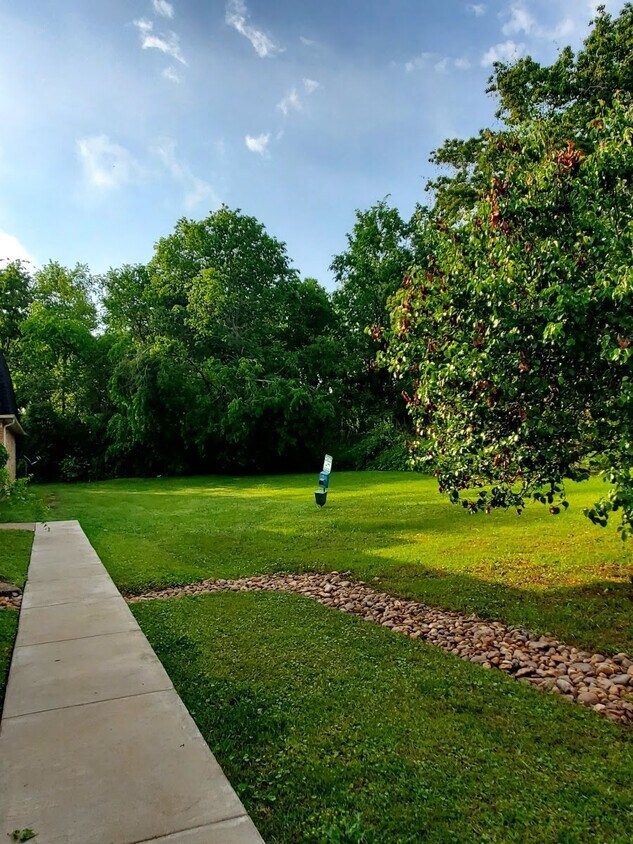 The Oaks Apartments Apartments in Huntsville, TX
