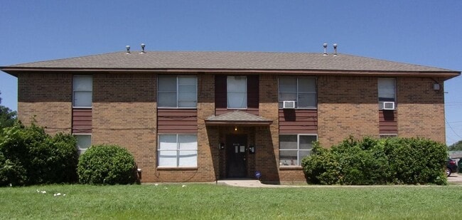 Building Photo - 6013 S McKinley Ave