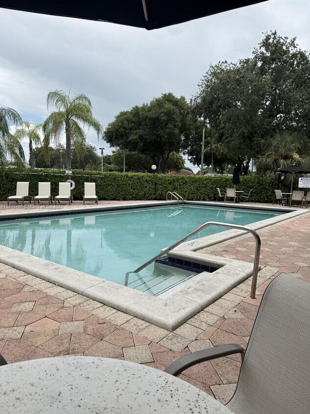 Primary Photo - 2160 SW 16th Ave