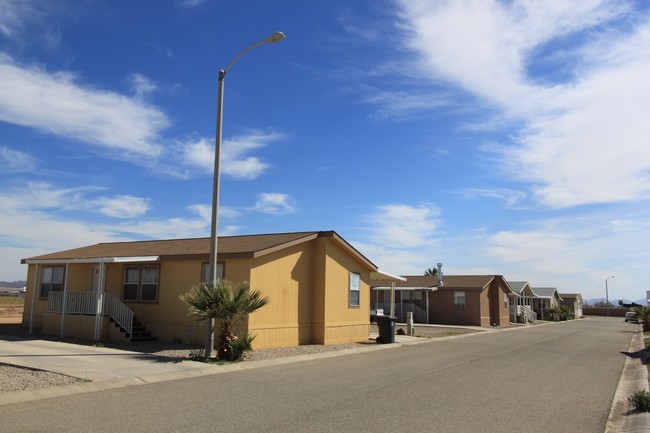 Building Photo - El Rancho Estates