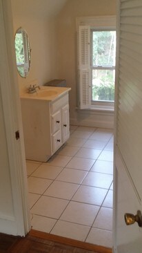 Bathroom - 150 Elizabeth St