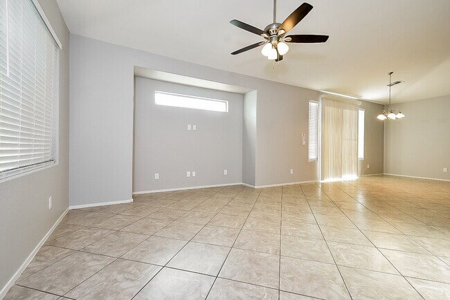 Foto del edificio - 3521 Midnight Mist Ct