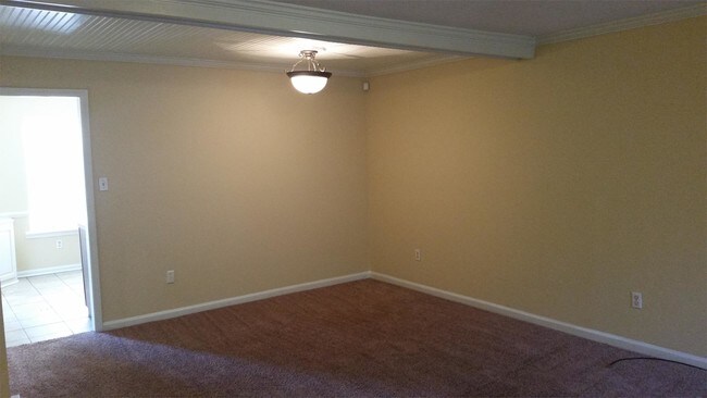 Building Photo - 3711 Deer Forest Dr