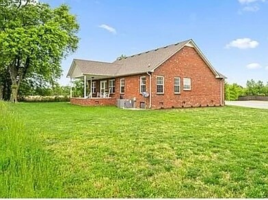 Foto del edificio - 2825 Brewster Dr