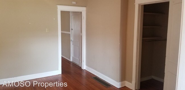 Foto del edificio - 907-909 S Sarah St