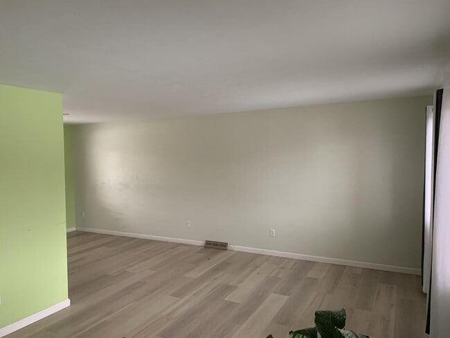 Photo - 6565 Zang St House