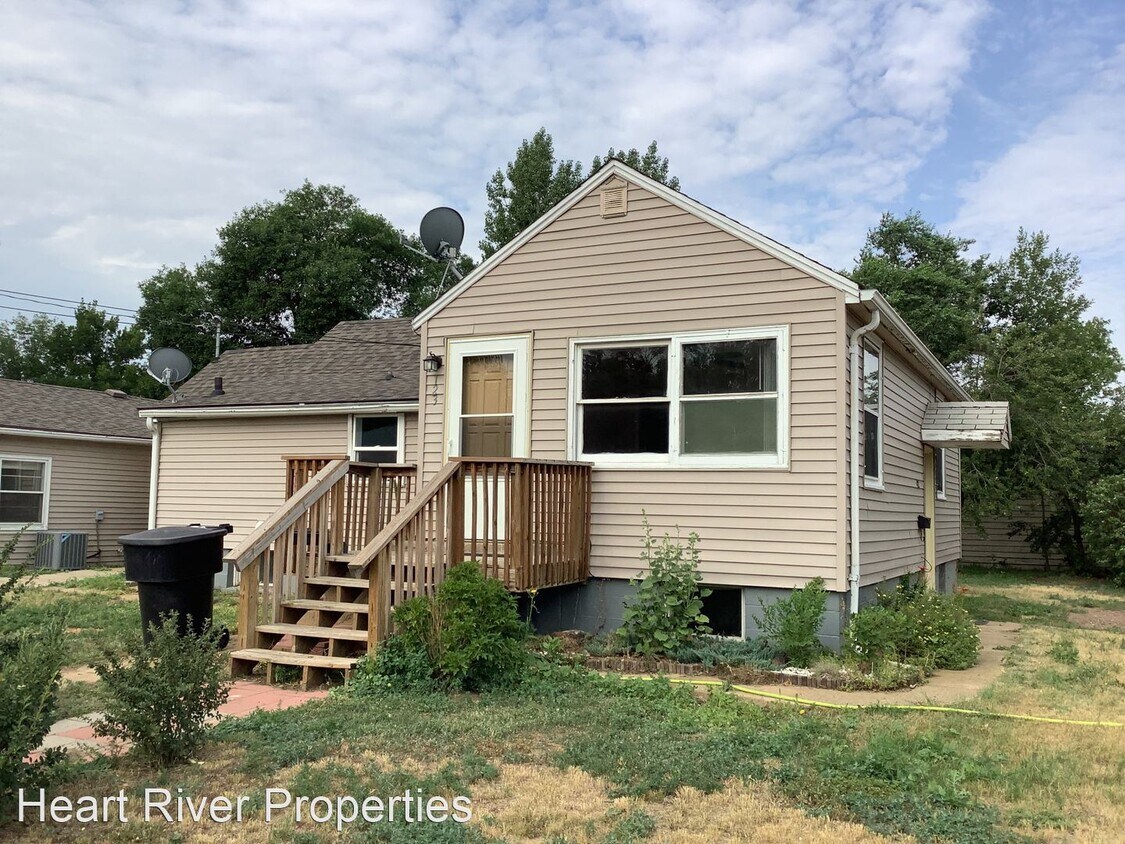 Primary Photo - 2 br, 1 bath House - 123 5th Ave E