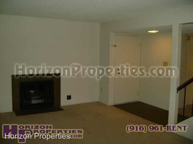 Building Photo - 3550 Larchmont Square Ln