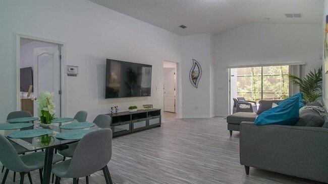 Building Photo - 959 Sandy Ridge Dr