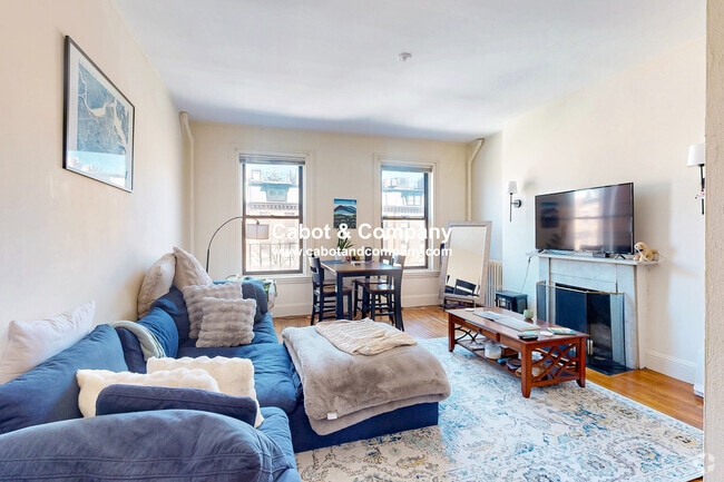 Building Photo - 231 Beacon St